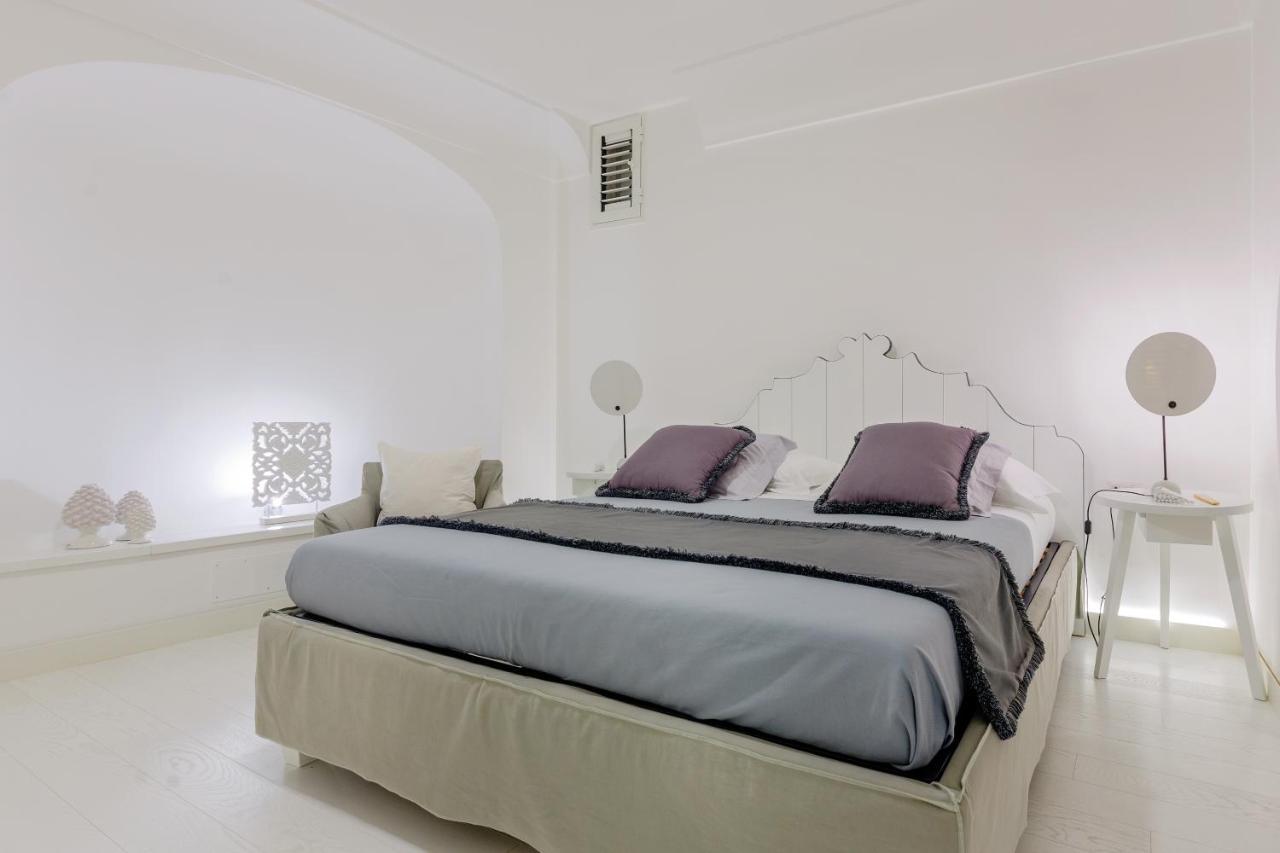 White Stylish Apartment 3 วีโกเอเกวนเซ ภายนอก รูปภาพ