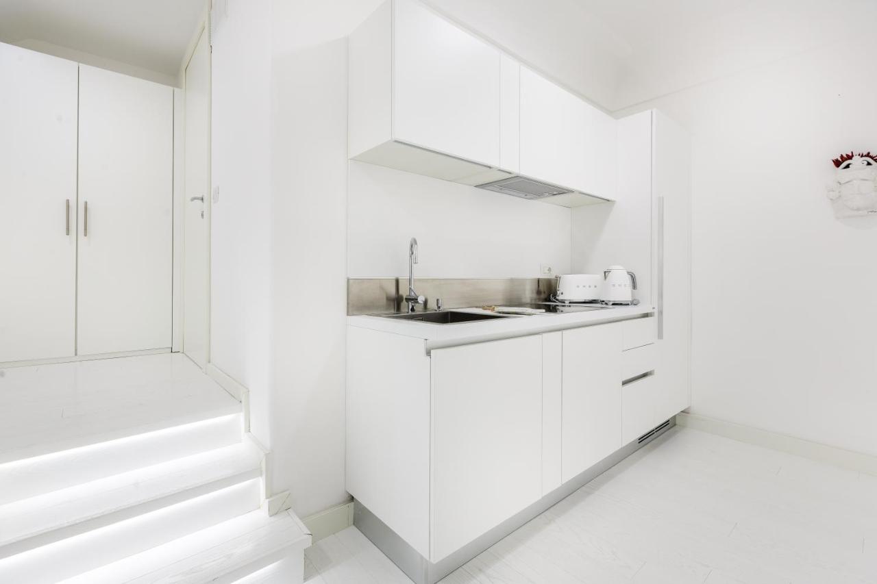 White Stylish Apartment 3 วีโกเอเกวนเซ ภายนอก รูปภาพ
